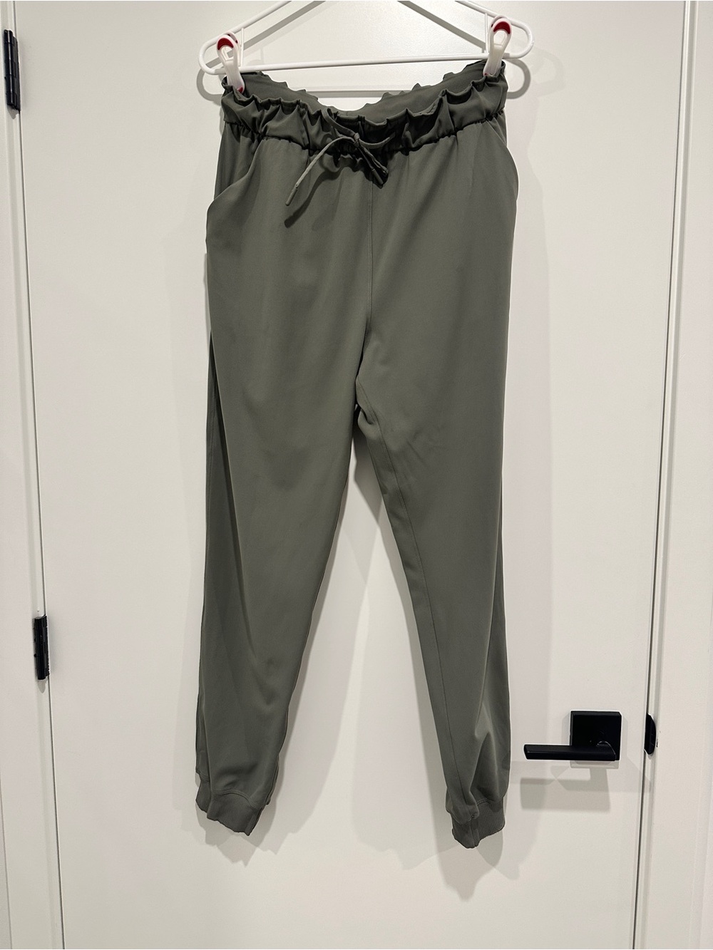 Lululemon Stretch High Rise Jogger - Size 8